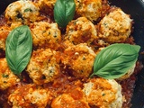 Polpettes au basilic : la recette italienne des boulettes de ricotta à la sauce tomate