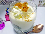 Coupelles crème anglaise, pêches, chantilly caramel et un complément alimentaire vitamine d, a et k