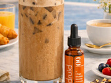 Lait végétal au chocolat avec la fraîcheur de la menthe poivrée et la vitalité naturelle de la Potion 09 Énergie & Motivation