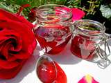 Sirop de rose et fleurs d'hibiscus maison