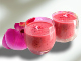 Smoothie de betterave rouge, pommes, citron, gingembre, acérola