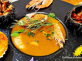 Soupe de Moules au Corail d'Oursins avec des crevettes