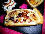 Tartelettes feuilletées pommes, bananes et fruits rouges caramélisés