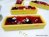 Tartelettes (trendy) aux prunes/miel et perles de jus de yuzu