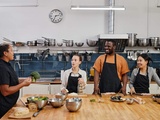 L’atelier de cuisine ou de pâtisserie : Le loisir parfait à réserver en ligne