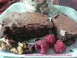 Brownis(es) chocolat aux framboises et noix