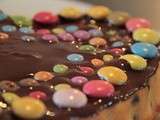 Gâteau moelleux aux pépites de chocolat et aux Smarties