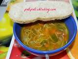 Potage aux nouilles et jeunes légumes