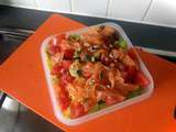 Boite Déj.: salade de tomates, avocats et saumon fumé