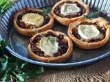 Tartelettes au chèvre et compotée d’oignons