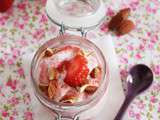 Frozen Yogurt aux Amandes & Fraises