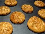 Petits gâteaux aux sésames et miel à la fleur d'oranger