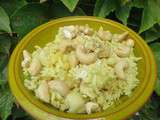 Salade de riz, poulet, coco et ananas