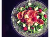 Salade de figues, framboises et proscuitto