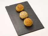 Choux tricotes, creme patissiere vanille ou caramel au beurre sale