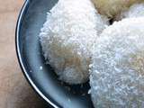 Perles de coco fourées à la mangue