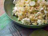 Salade de fregola, courgette, feta et vinaigrette à la menthe