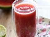 Smoothie au melon d'eau, concombre et fraises