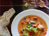 Soupe de poisson aux tomates et lait de coco