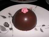 Dome de chocolat a la mousse de framboise