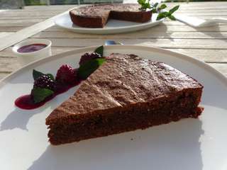 Gâteau au chocolat de Nancy et son coulis de fruits rouges (recette de Paul Bocuse)