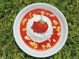 Île flottante à la fraise