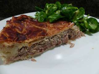 Tourte forestière au confit de canard