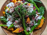 Broccolinis, oignons rouges et butternut rôtis, yaourt et zaatar