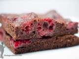 Brownie au chocolat noir et aux framboises