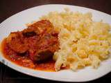 Sauté de veau aux tomates, poivrons et chorizo