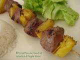 Brochettes de boeuf et ananas à l’aigre doux