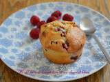 Muffins aux framboises et au chocolat blanc