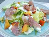 Salade de nectarine, avocat, burrata et prosciutto di Parma