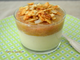 Verrine pâtissière à la rhubarbe et aux amandes caramélisées