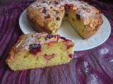 Gâteau aux pommes et fruits rouges