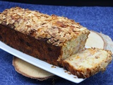 Cake aux nectarines, abricots et amandes