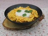 Curry de poulet à la pomme et au lait de coco
