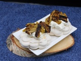 Pavlovas à la rhubarbe confite