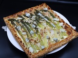 Tarte fine au gorgonzola et aux asperges