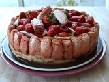 Gâteau fraîcheur aux fruits rouges et biscuits roses de Reims