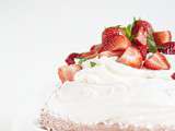 Pavlova Fraises & Rhubarbe