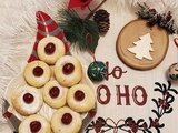 Biscuits aux amandes et cerises confites