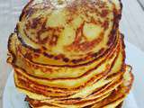 Pancakes aux courgettes jaunes et fromage frais