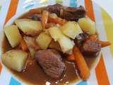 Râgout de boeuf, pommes de terre carottes