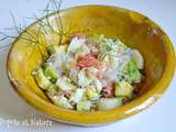 Salade légère au poisson, fruits et shirataki de konjac