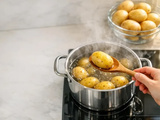 Combien de temps pour cuire des patates à l’eau