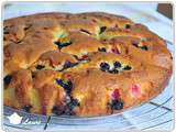 Gâteau moelleux au mascarpone et aux fruits rouges