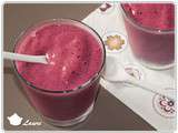 Smoothie banane et fruits rouges