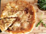 Tarte tatin aux oignons, chèvre et miel d’acacia