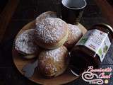 Beignets sans friture fourrés à la pâte à tartiner